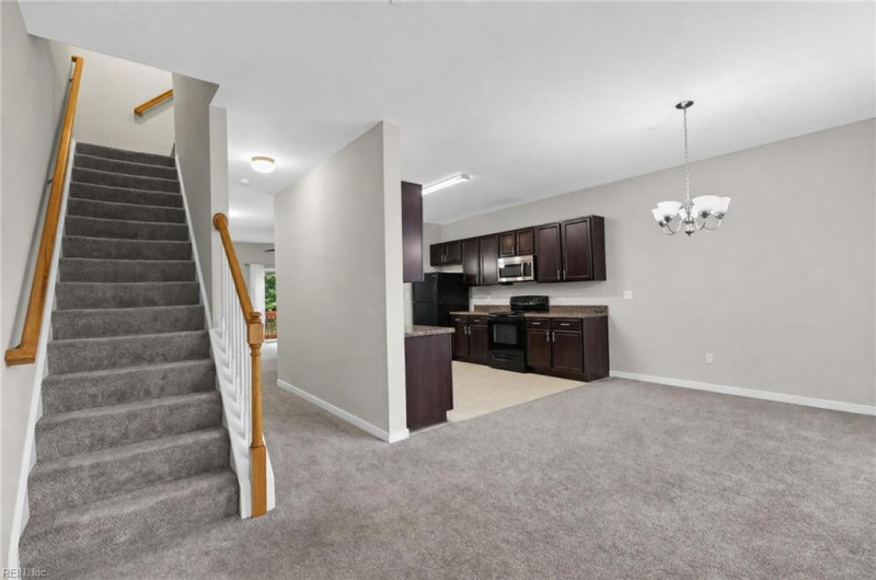 Photo 14 of 31 rental for rent in Newport News virginia