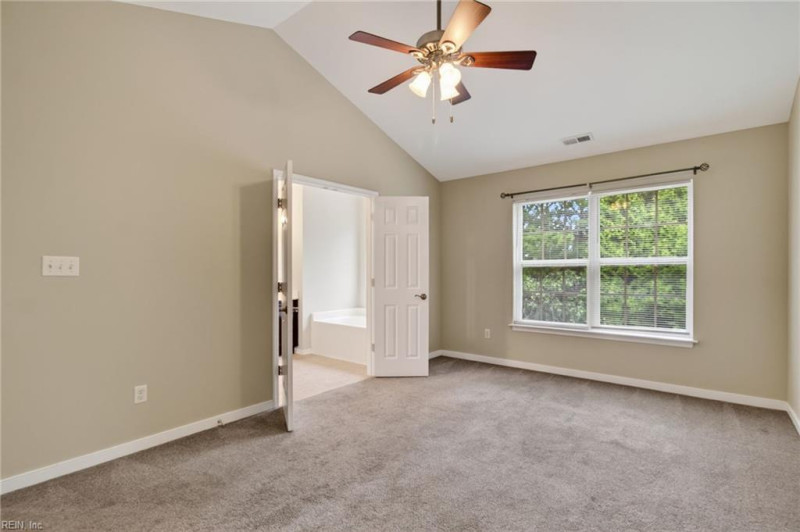 Photo 15 of 31 rental for rent in Newport News virginia