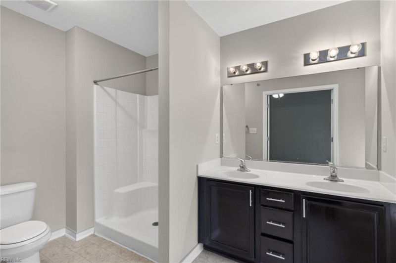Photo 18 of 31 rental for rent in Newport News virginia