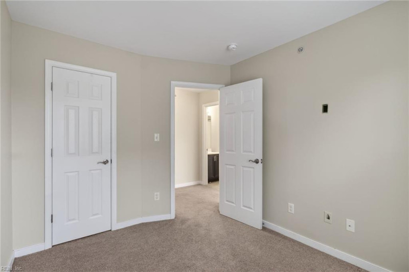 Photo 21 of 31 rental for rent in Newport News virginia