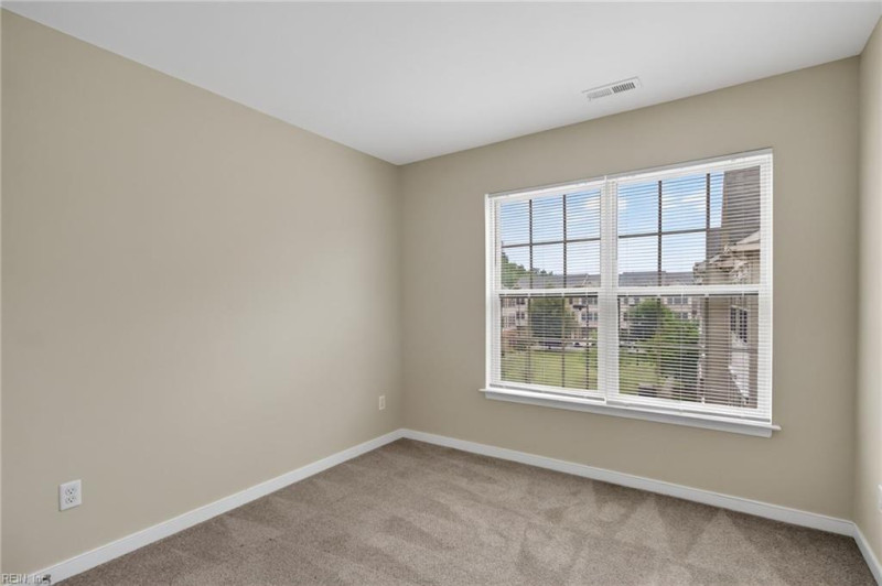 Photo 23 of 31 rental for rent in Newport News virginia