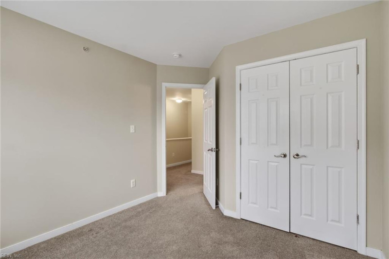 Photo 24 of 31 rental for rent in Newport News virginia