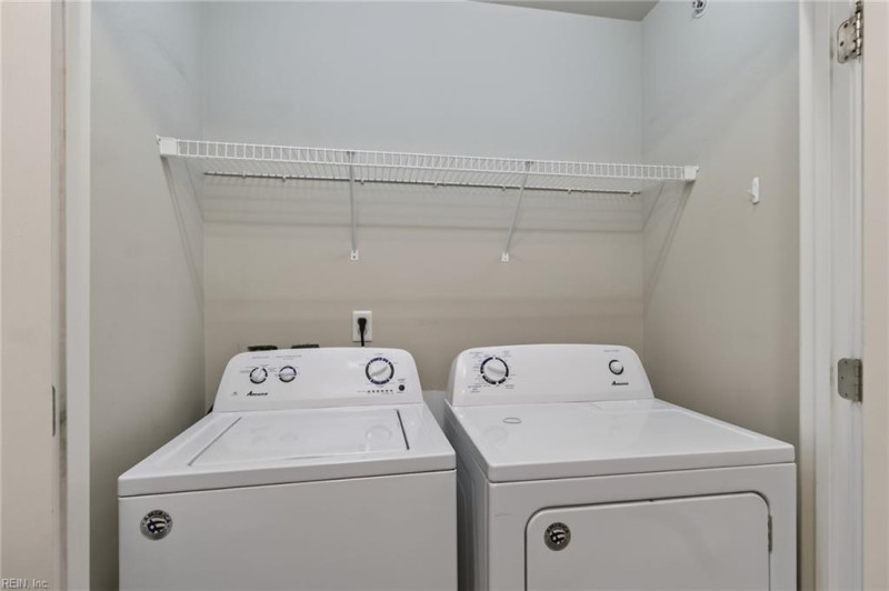Photo 25 of 31 rental for rent in Newport News virginia