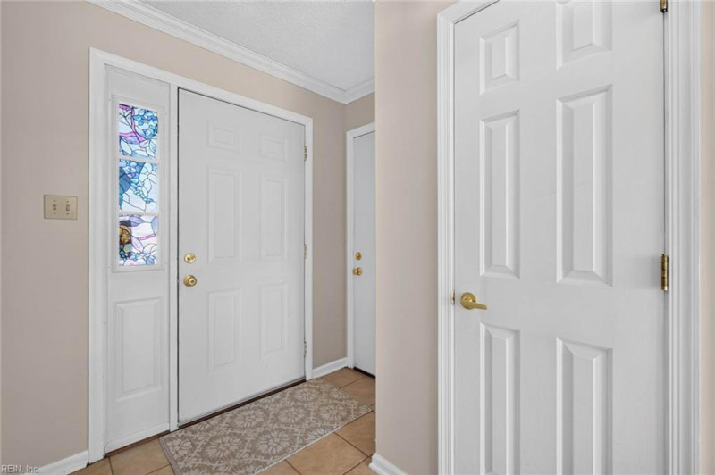 Photo 14 of 41 residential for sale in Virginia Beach virginia