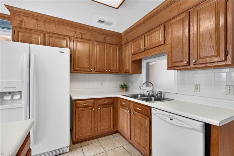 Photo 22 of 41 residential for sale in Virginia Beach virginia