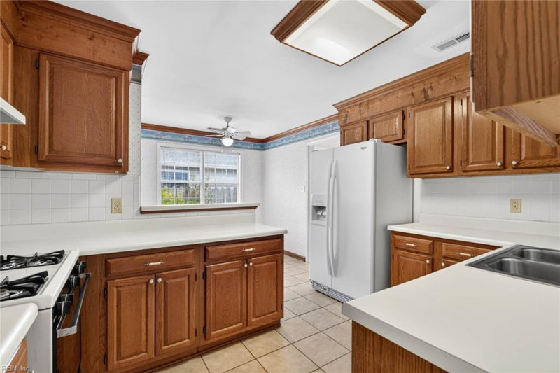 Photo 23 of 41 residential for sale in Virginia Beach virginia