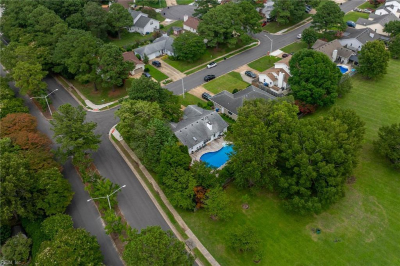 Photo 9 of 41 residential for sale in Virginia Beach virginia