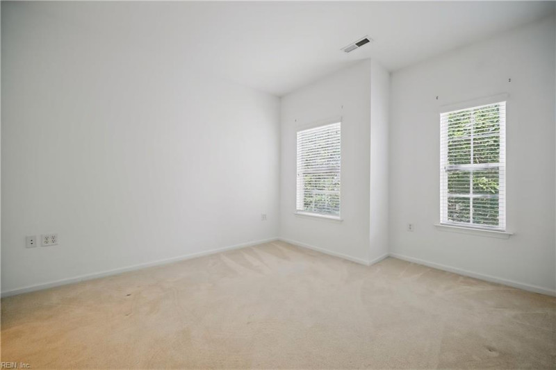 Photo 17 of 34 residential for sale in Virginia Beach virginia