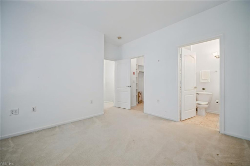 Photo 18 of 34 residential for sale in Virginia Beach virginia