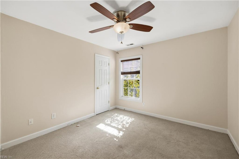 Photo 25 of 29 residential for sale in Chesapeake virginia
