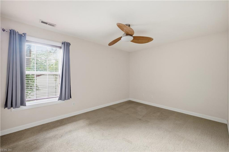 Photo 27 of 29 residential for sale in Chesapeake virginia