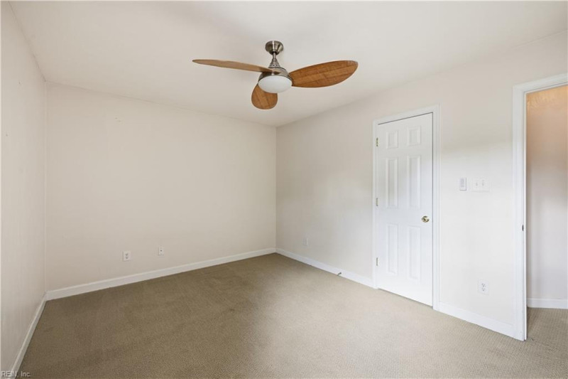 Photo 28 of 29 residential for sale in Chesapeake virginia