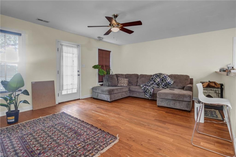 Photo 4 of 18 residential for sale in Chesapeake virginia Photo 4 of 18 residential for sale in Chesapeake virginia