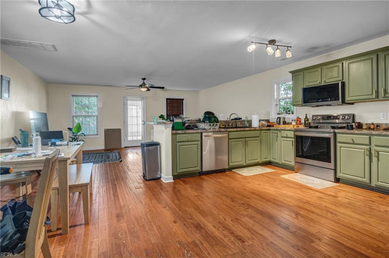 Photo 8 of 18 residential for sale in Chesapeake virginia Photo 8 of 18 residential for sale in Chesapeake virginia
