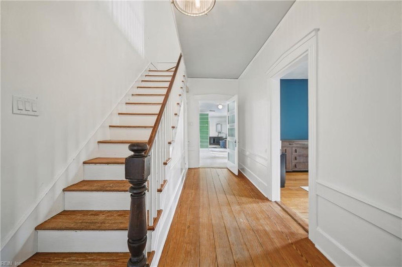 Photo 5 of 23 residential for sale in Suffolk virginia