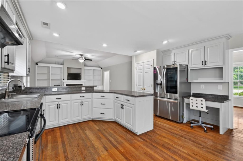 Photo 13 of 50 residential for sale in Suffolk virginia Photo 13 of 50 residential for sale in Suffolk virginia