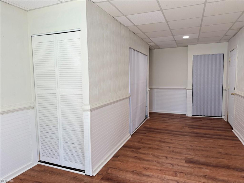 Photo 17 of 32 residential for sale in Portsmouth virginia