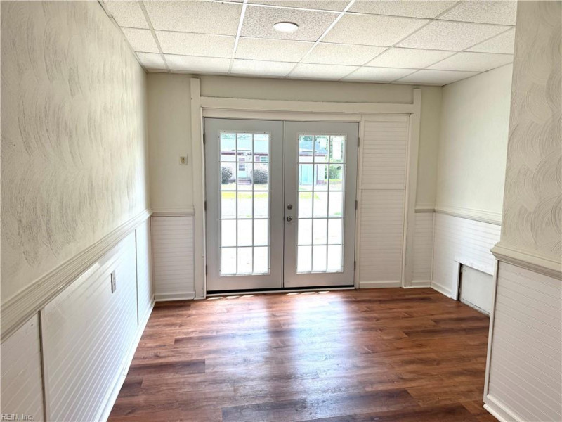Photo 18 of 32 residential for sale in Portsmouth virginia