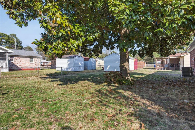 Photo 34 of 35 residential for sale in Portsmouth virginia
