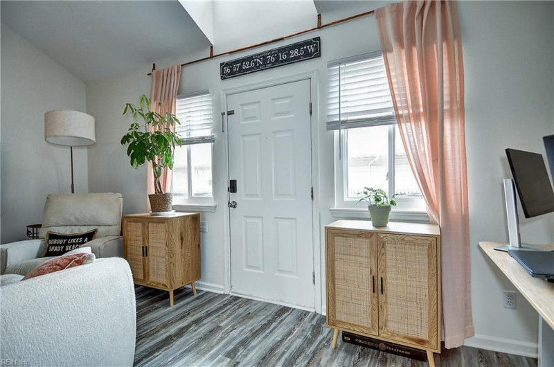 Photo 7 of 38 residential for sale in Norfolk virginia