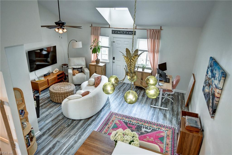 Photo 8 of 38 residential for sale in Norfolk virginia