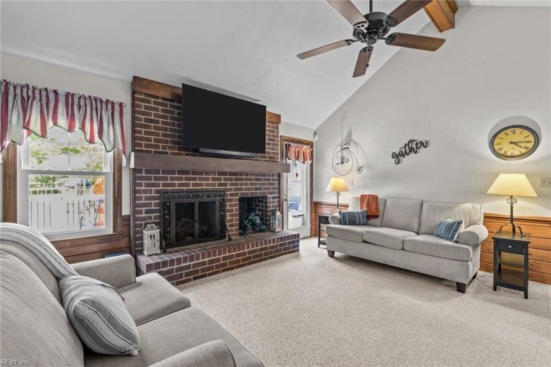 Photo 4 of 44 residential for sale in Chesapeake virginia Photo 4 of 44 residential for sale in Chesapeake virginia