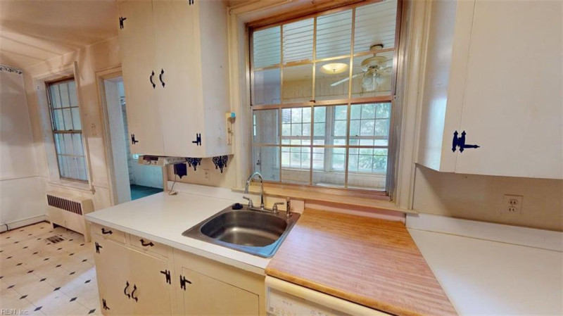 Photo 10 of 50 residential for sale in Hertford County virginia