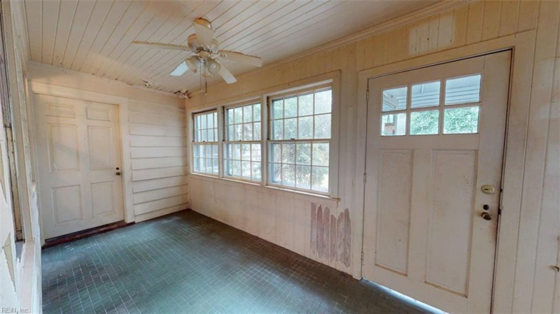 Photo 17 of 50 residential for sale in Hertford County virginia