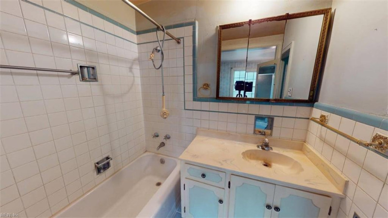 Photo 25 of 50 residential for sale in Hertford County virginia