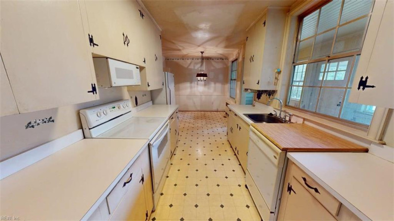Photo 9 of 50 residential for sale in Hertford County virginia