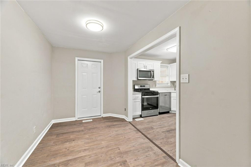 Photo 13 of 38 residential for sale in Portsmouth virginia Photo 13 of 38 residential for sale in Portsmouth virginia