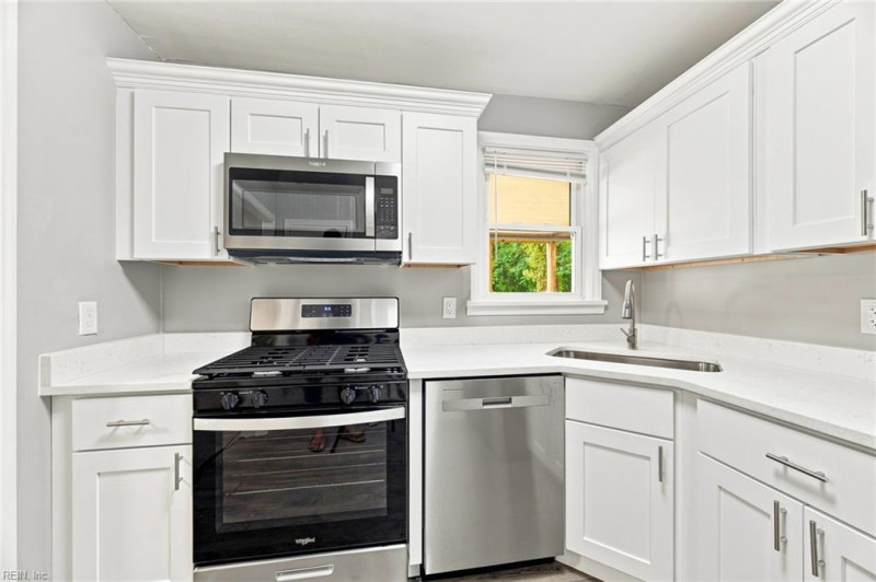 Photo 16 of 38 residential for sale in Portsmouth virginia Photo 16 of 38 residential for sale in Portsmouth virginia