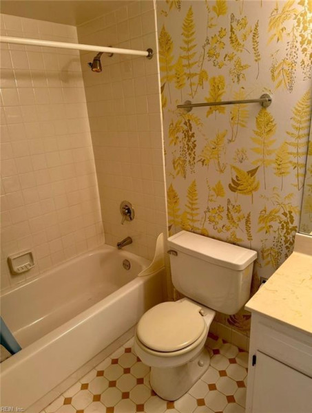 Photo 19 of 21 residential for sale in Virginia Beach virginia