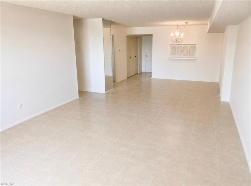 Photo 4 of 21 residential for sale in Virginia Beach virginia