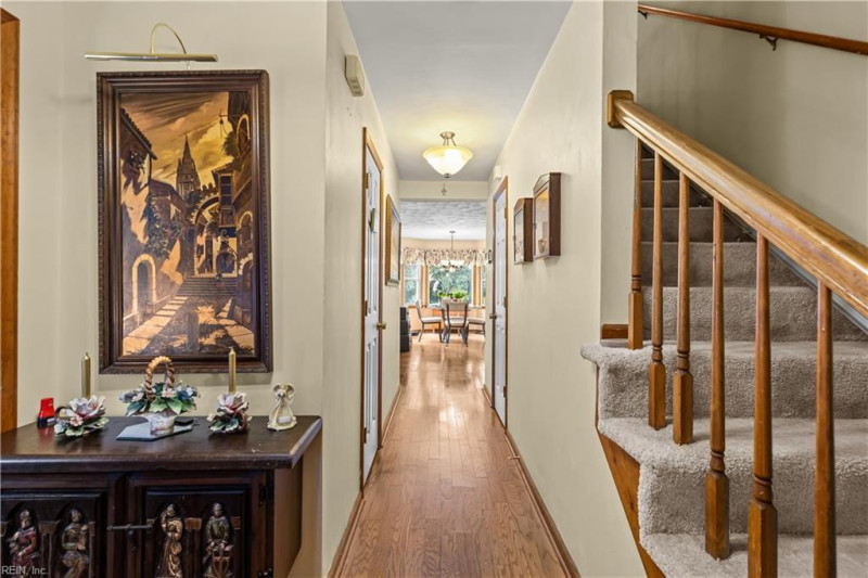 Photo 19 of 43 residential for sale in Chesapeake virginia