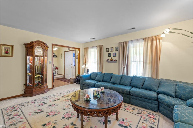Photo 22 of 43 residential for sale in Chesapeake virginia