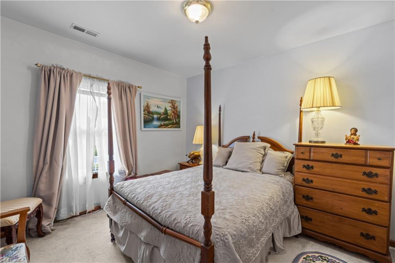 Photo 34 of 43 residential for sale in Chesapeake virginia