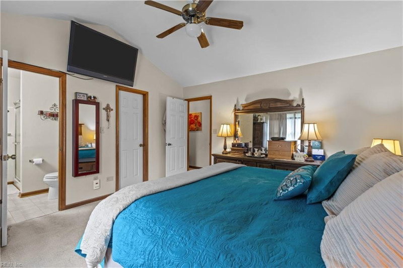 Photo 37 of 43 residential for sale in Chesapeake virginia