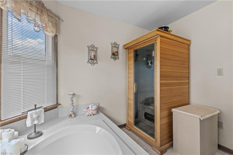 Photo 40 of 43 residential for sale in Chesapeake virginia