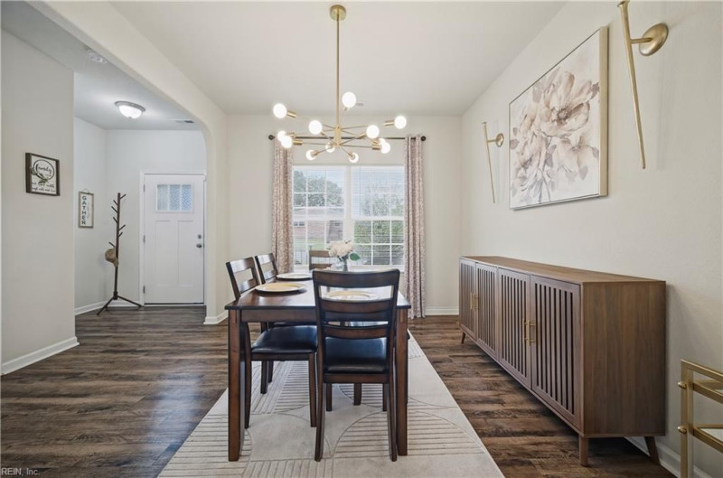 Photo 11 of 39 residential for sale in Chesapeake virginia