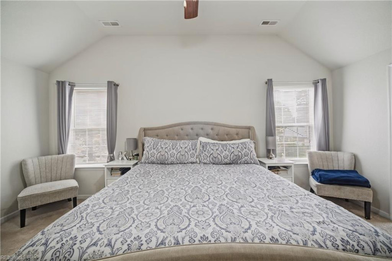 Photo 17 of 39 residential for sale in Chesapeake virginia
