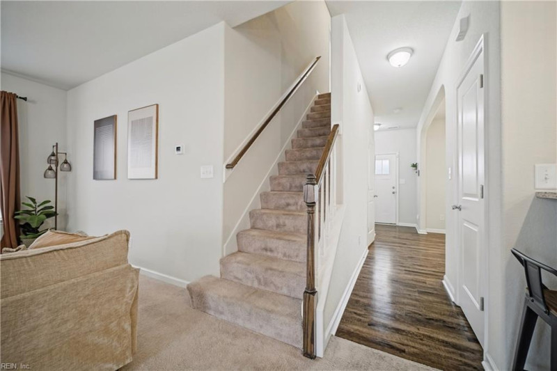 Photo 6 of 39 residential for sale in Chesapeake virginia