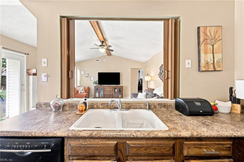 Photo 26 of 35 residential for sale in Virginia Beach virginia