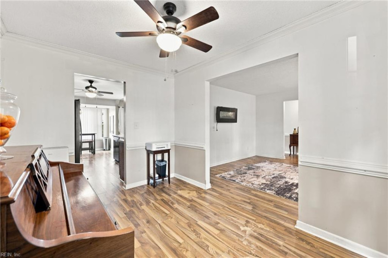Photo 9 of 35 residential for sale in Virginia Beach virginia