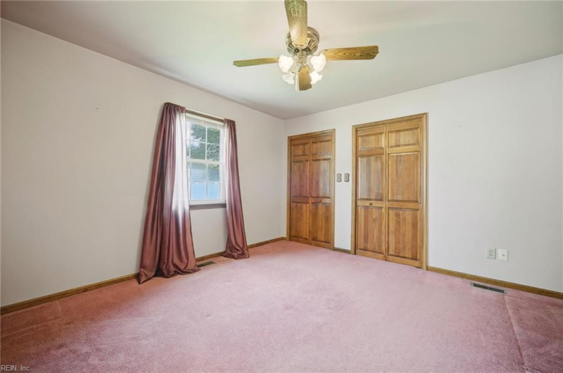 Photo 21 of 39 residential for sale in Newport News virginia