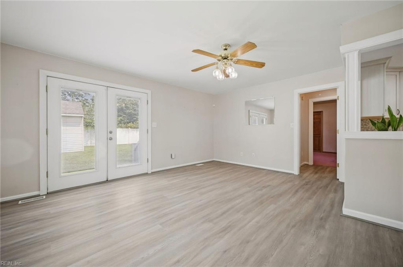 Photo 6 of 39 residential for sale in Newport News virginia