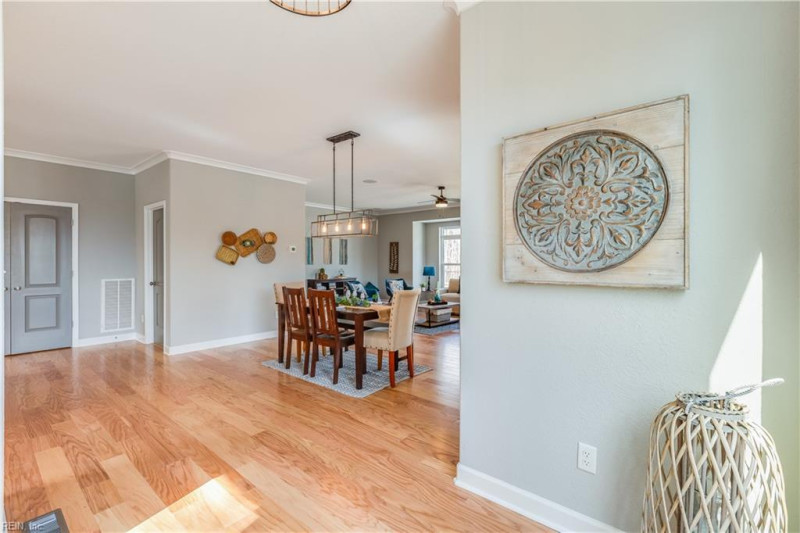 Photo 16 of 31 residential for sale in Hampton virginia