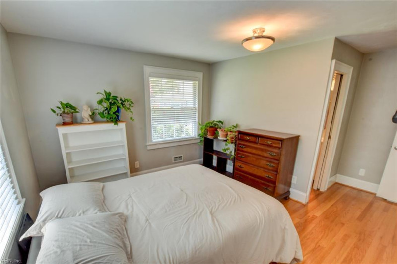 Photo 16 of 41 residential for sale in Portsmouth virginia Photo 16 of 41 residential for sale in Portsmouth virginia