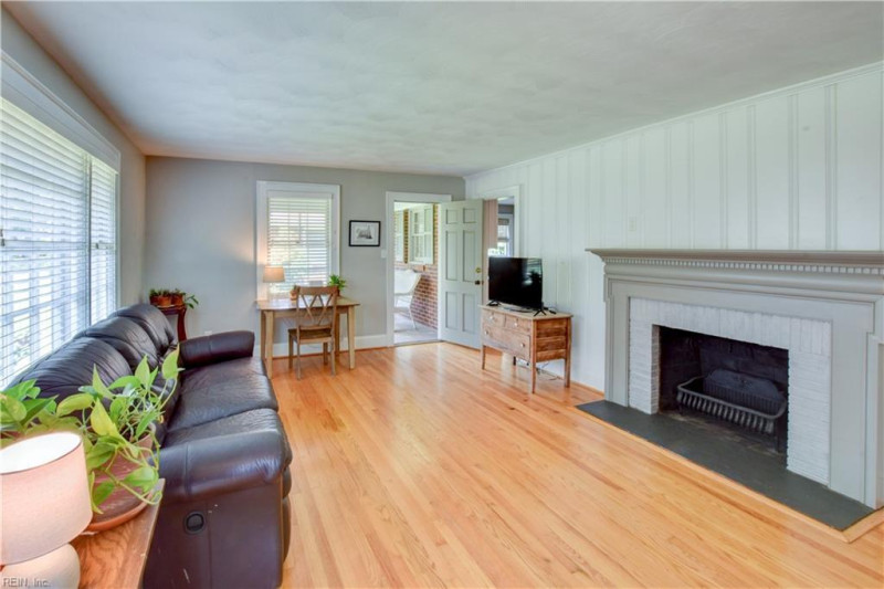 Photo 3 of 41 residential for sale in Portsmouth virginia Photo 3 of 41 residential for sale in Portsmouth virginia