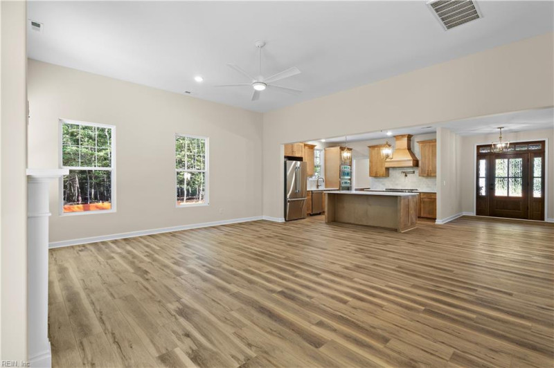 Photo 12 of 32 residential for sale in Suffolk virginia
